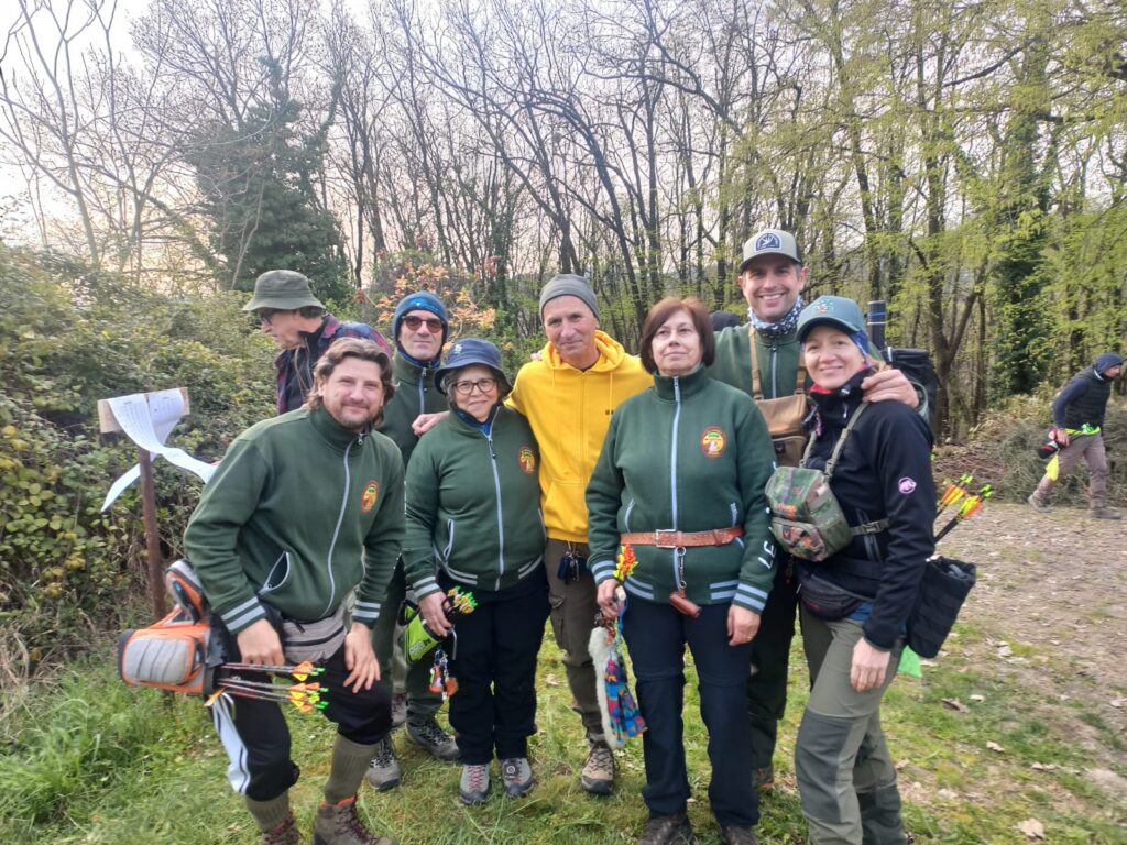 Un gruppo di Lontre del Boscone che si apprestano a partecipare ad una gara