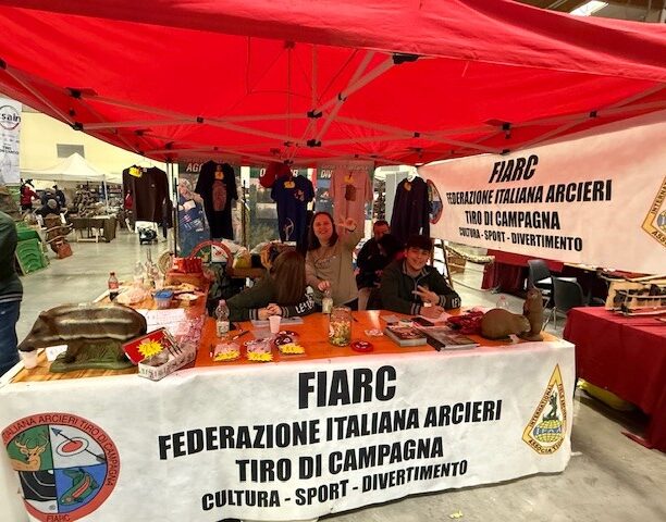 Stand Arcieri compagnia 08Cale Le lontre dle Boscone presso Expo Arc a Piacenza